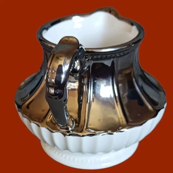 10 strawberry street white&platinium creamer small pitcher - Picture 5 of 5